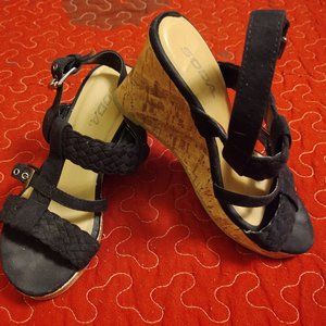 BRAND NEW Soda black cork sandals size 6.5